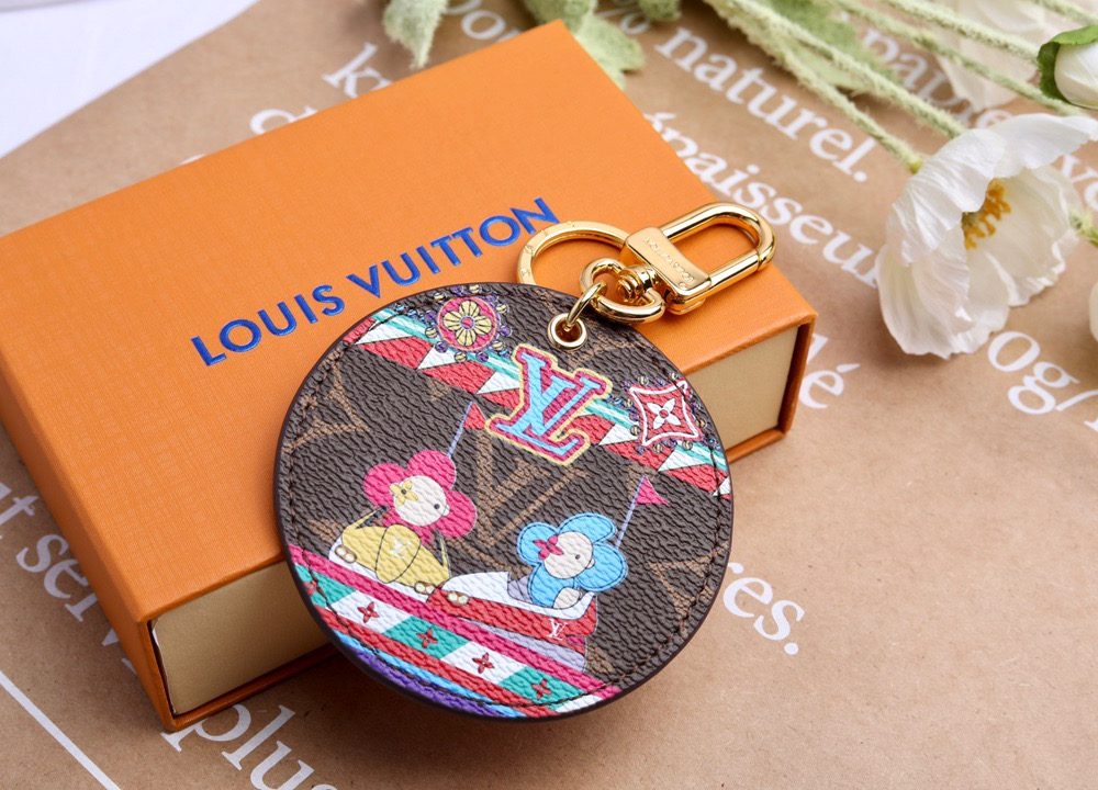 GJ24 – Key holder and bag charm