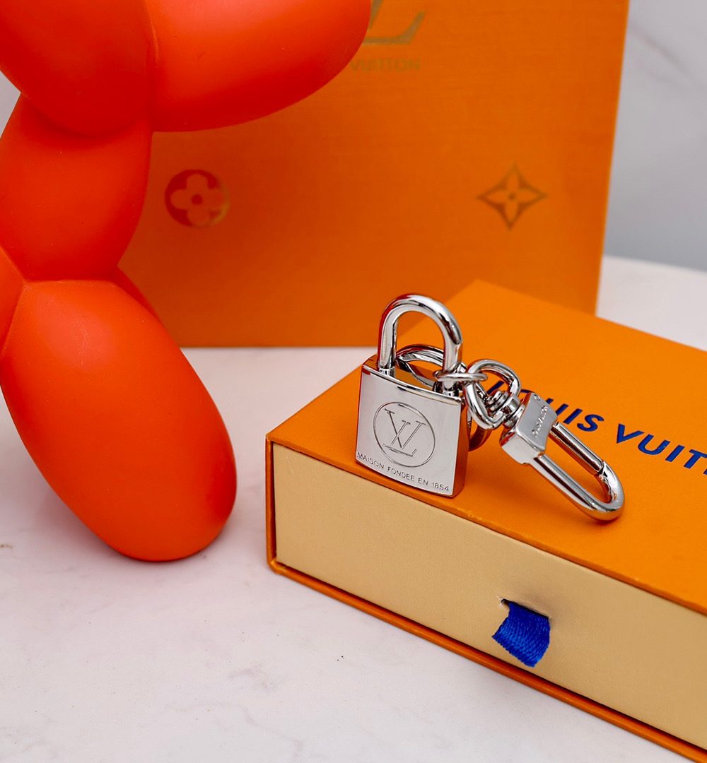 GJ25 – Key holder and bag charm