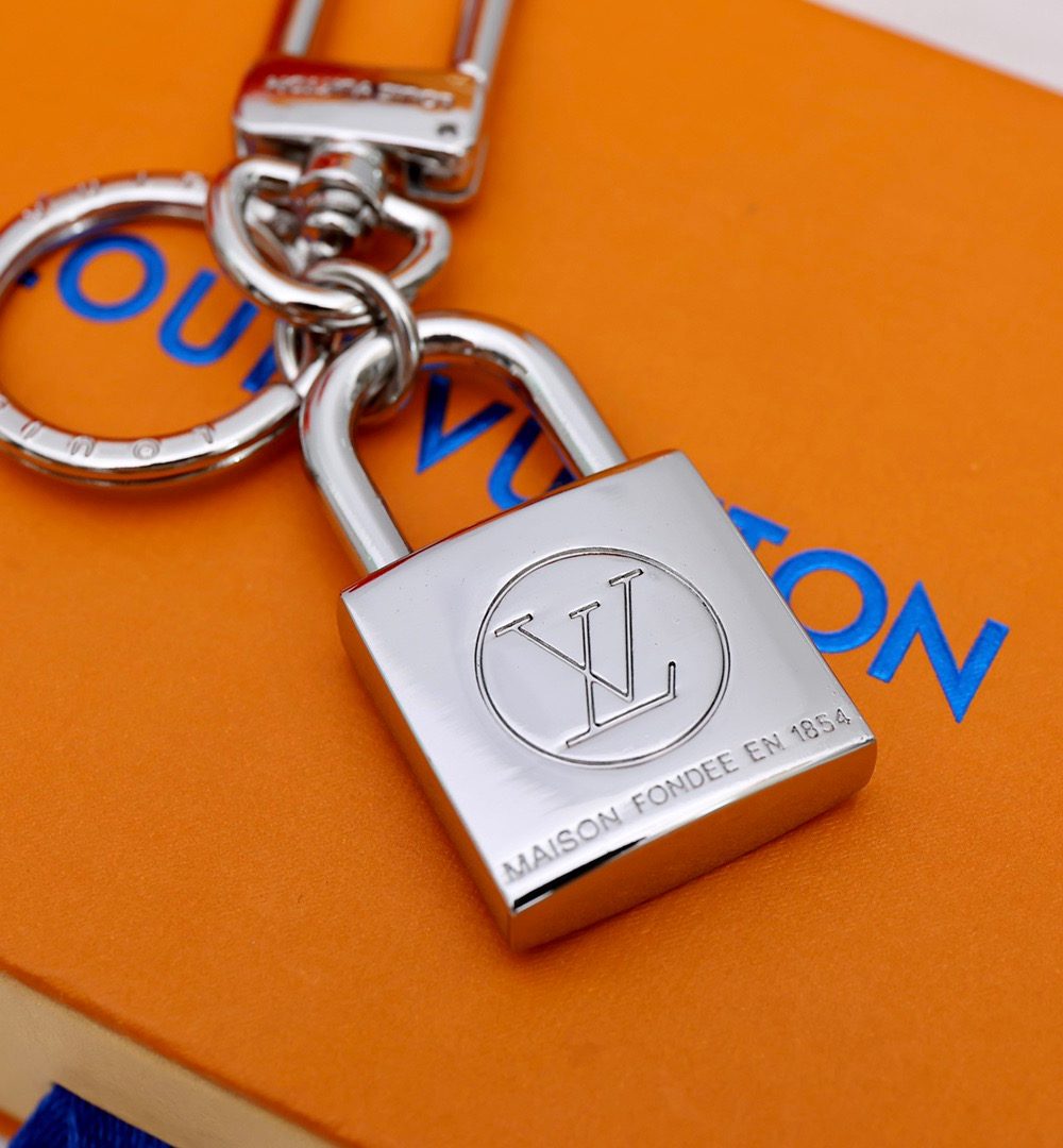 GJ25 – Key holder and bag charm