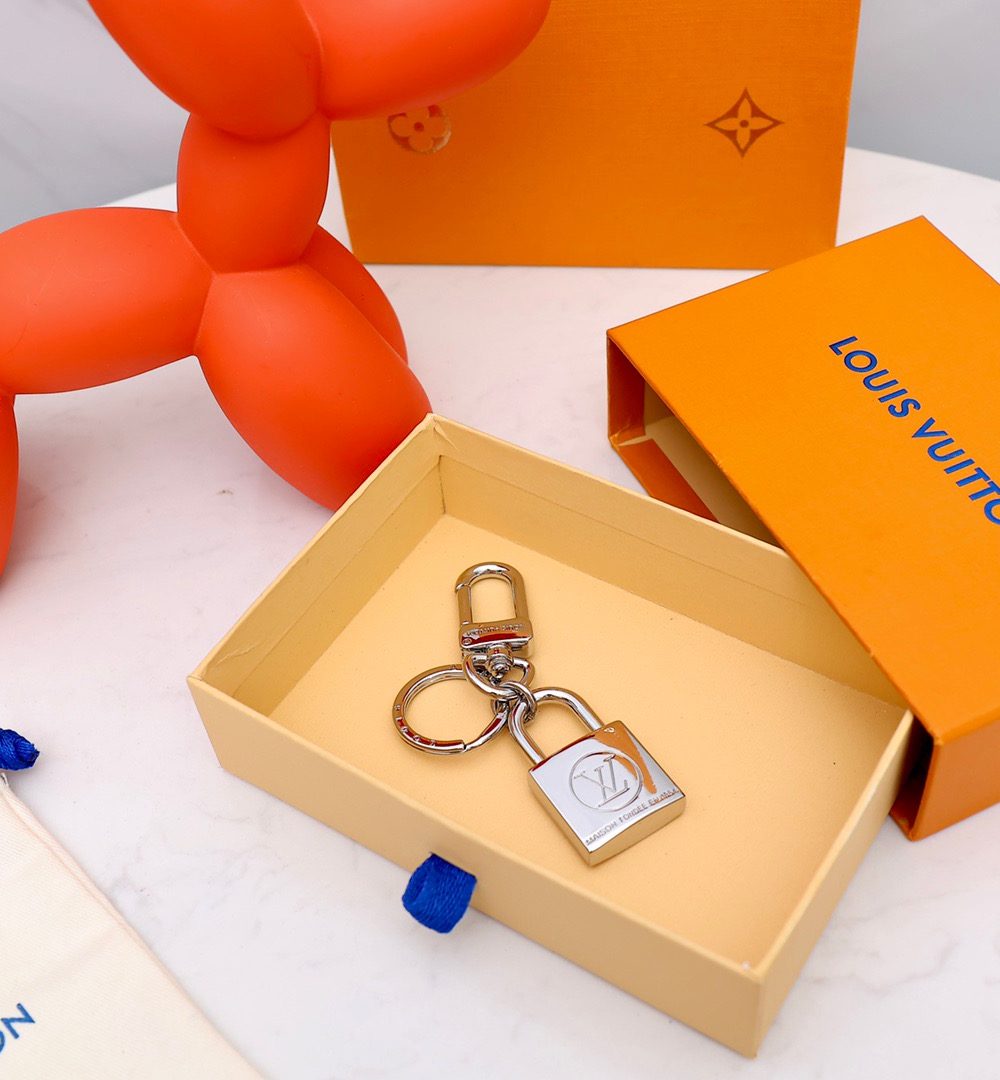 GJ25 – Key holder and bag charm