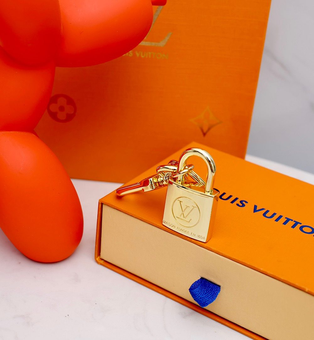 GJ25 – Key holder and bag charm