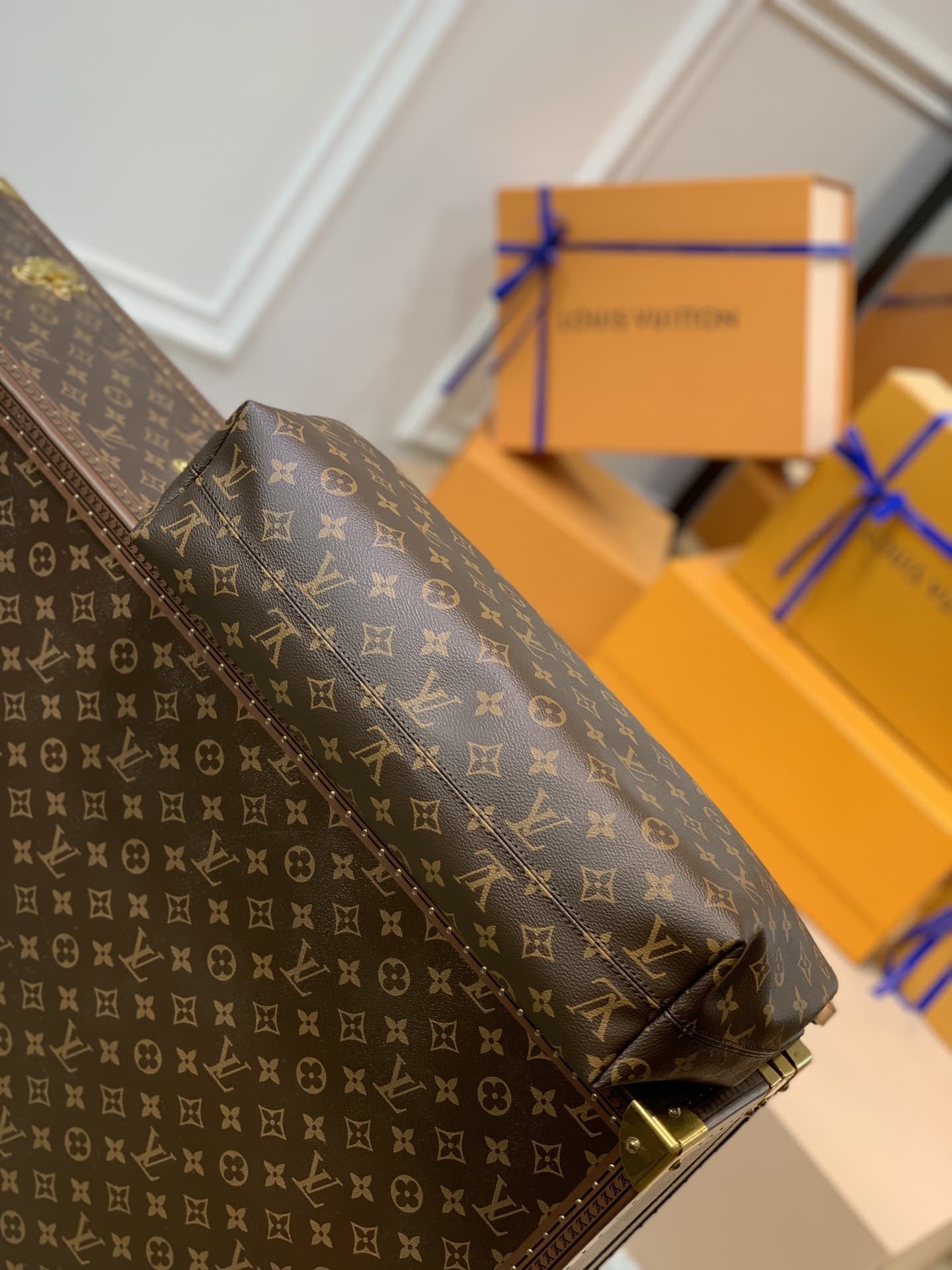 1:1 Replica Louis Vuitton LV Graceful MM Monogram Canvas Exclusive Bag For Women M43704 - 16.1in/ 41cm - Image 5