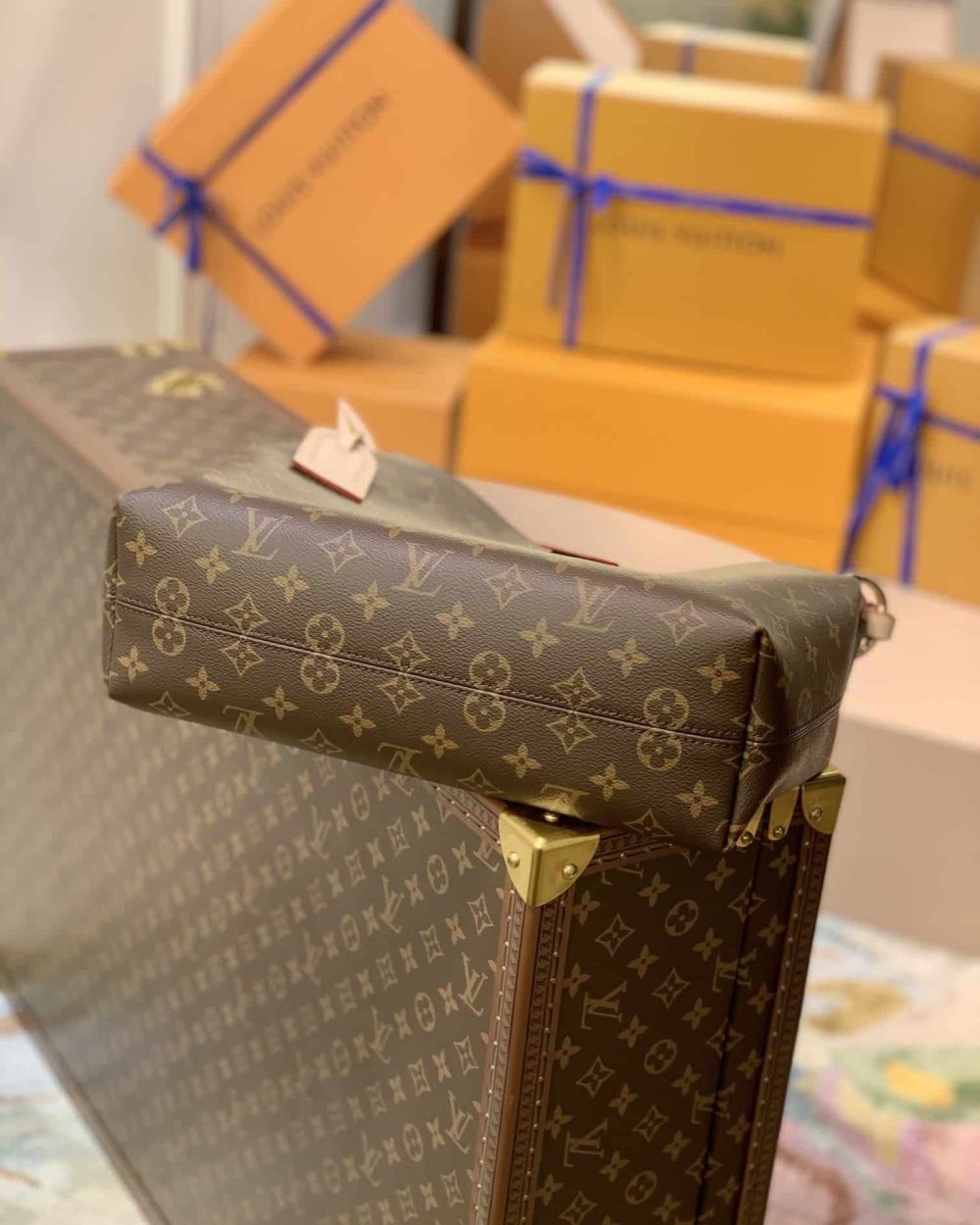 1:1 Replica Louis Vuitton LV Graceful PM Monogram Canvas Exclusive Bag For Women M43700 - 13.8in/ 35cm