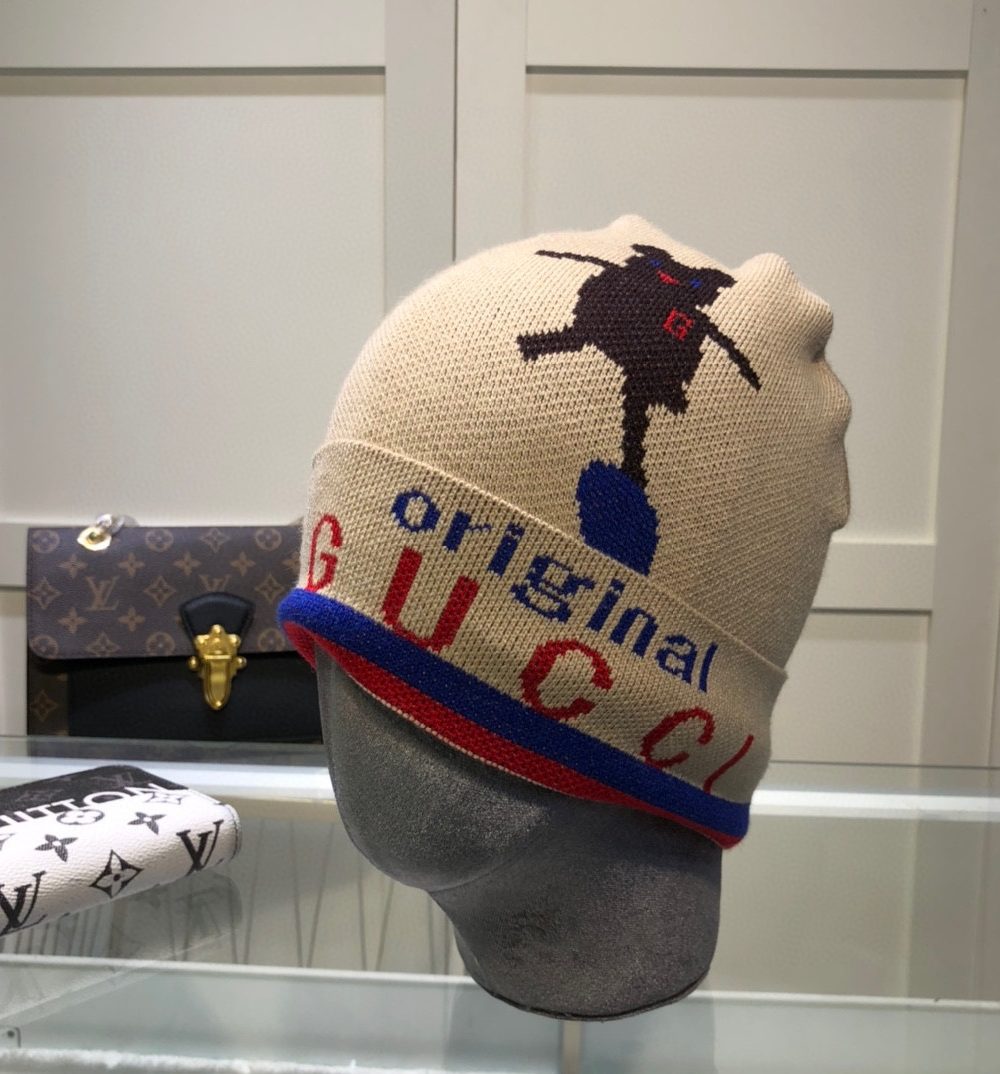 Gucci Beanie Cashmere In Beige