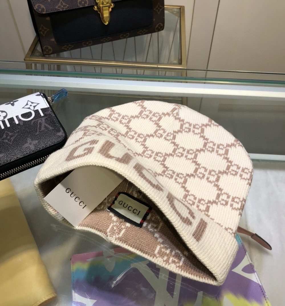 Gucci Beanie Cashmere In Beige