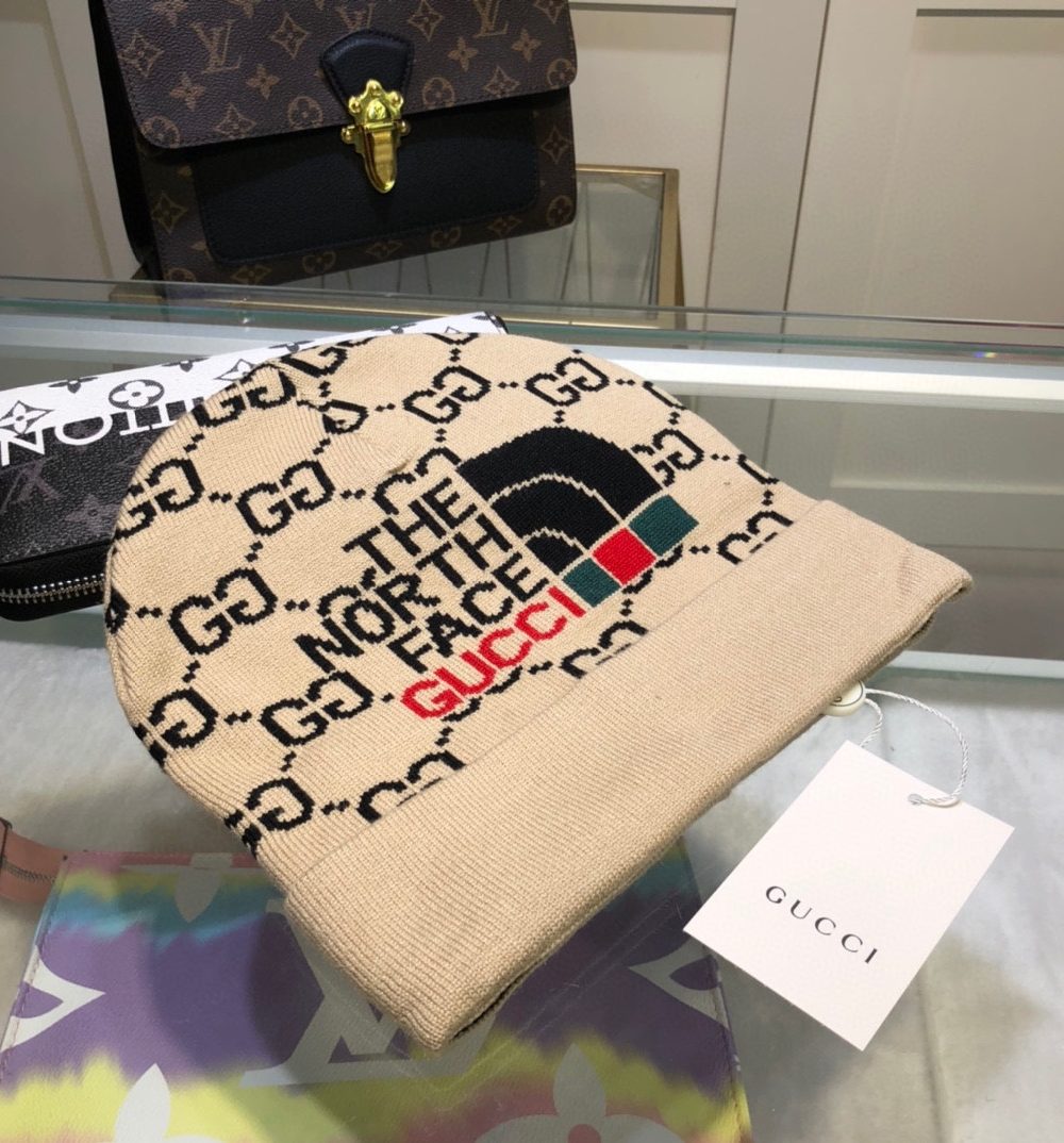 Gucci Beanie Cashmere In Beige