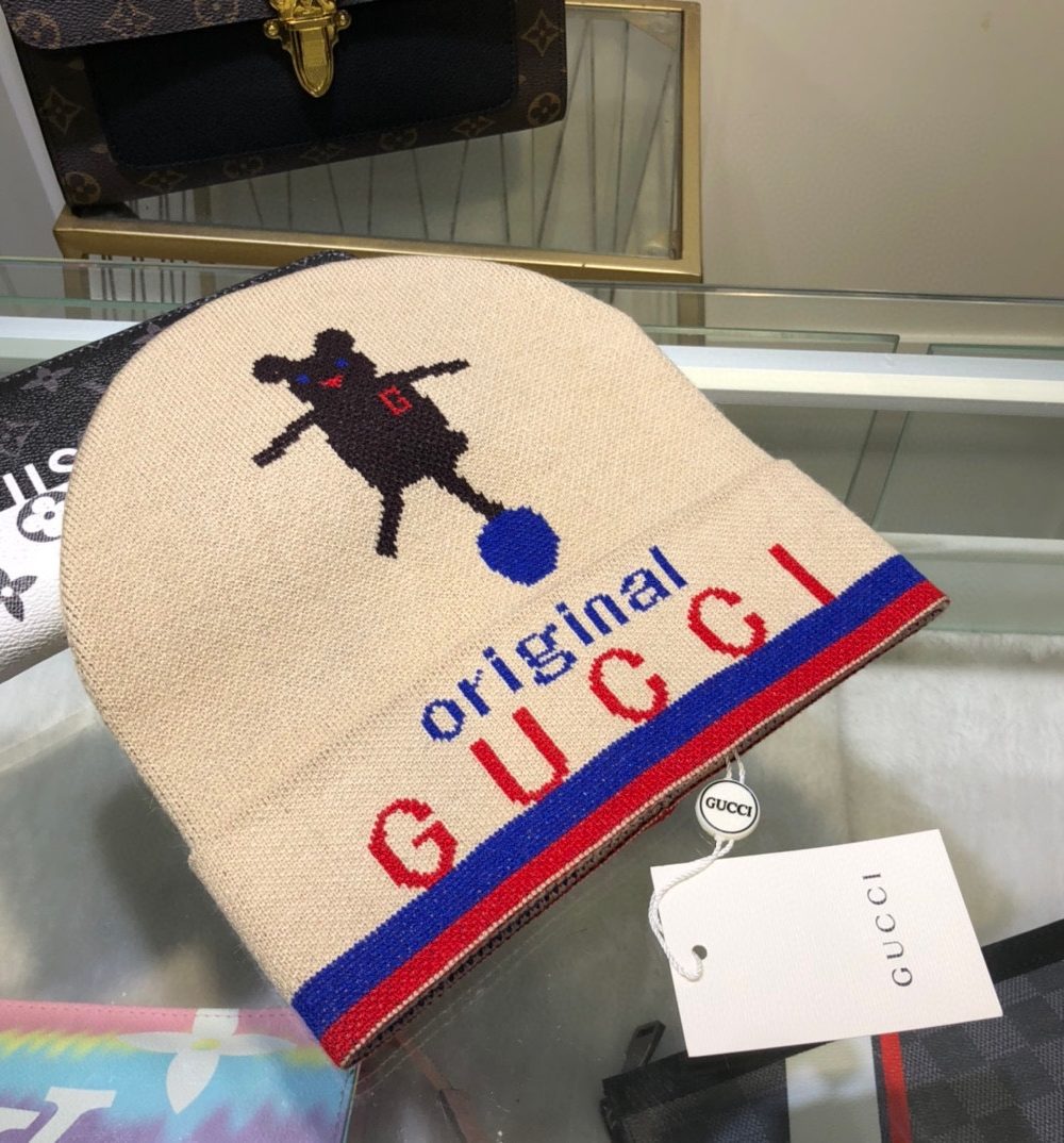 Gucci Beanie Cashmere In Beige
