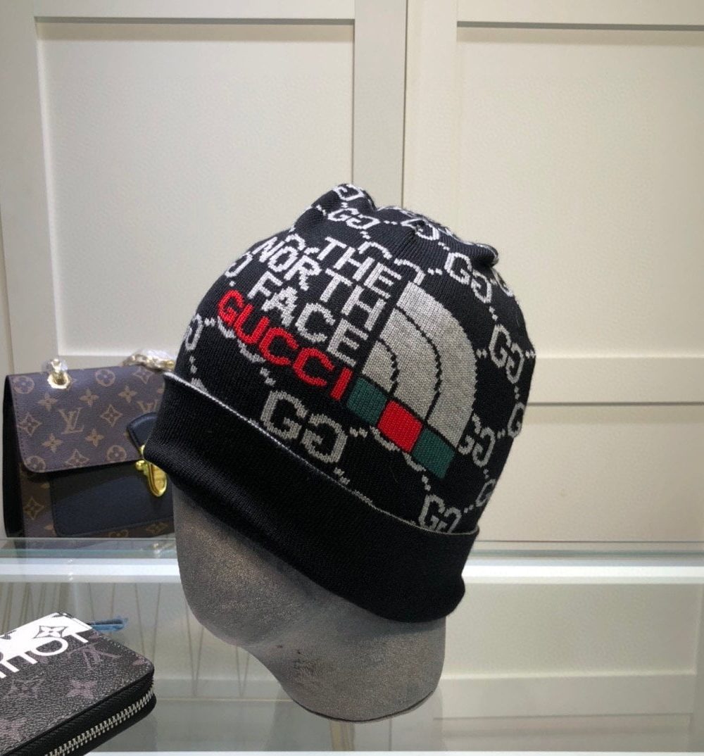 Gucci Beanie Cashmere In Black
