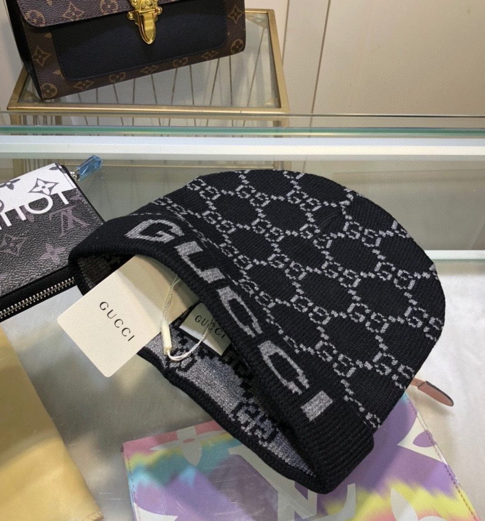 Gucci Beanie Cashmere In Black