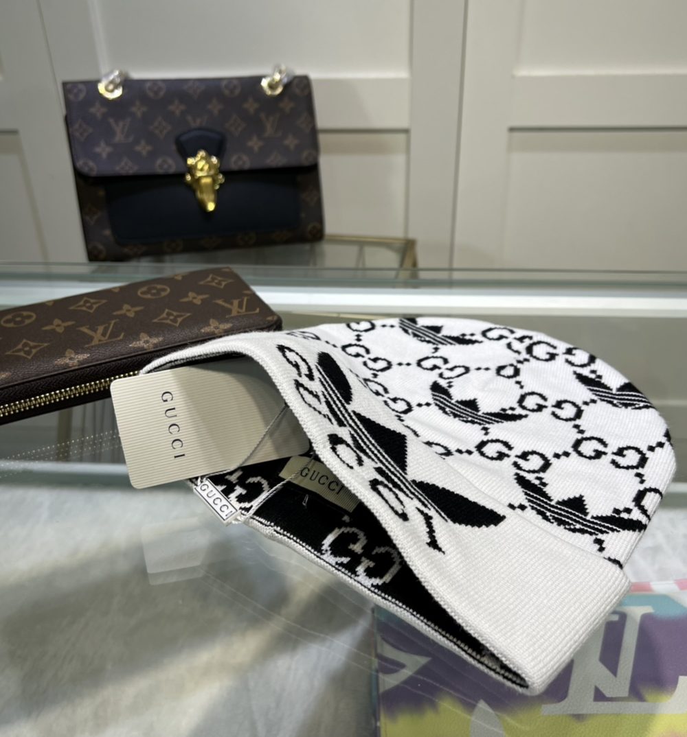 Gucci Beanie Cashmere In White