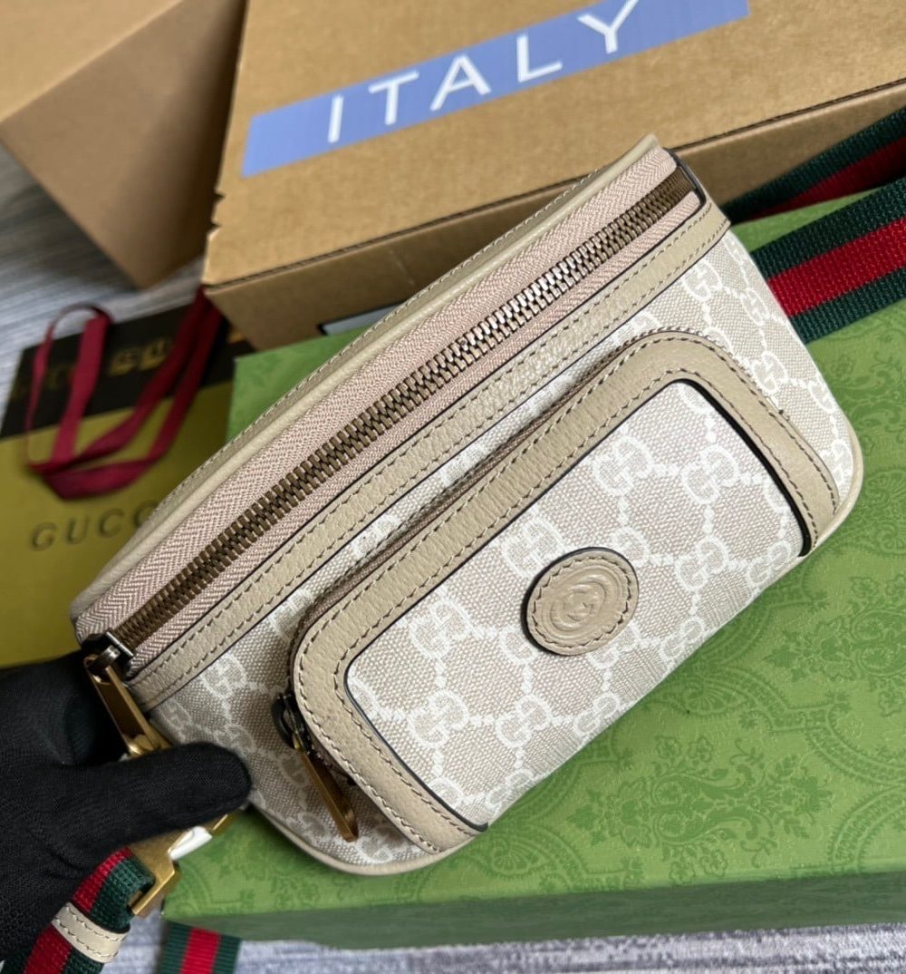 1:1 Replica Gucci Belt Bag With Interlocking G Beige And White GG Sumpreme Canvas For Women  9in/23cm GG 682933 UULCT 9682