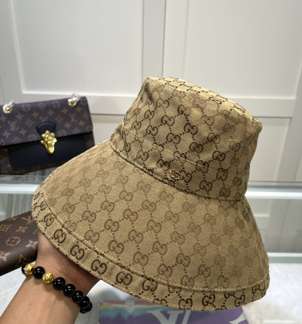 Gucci Eco Washed Denim Wide Brim Hat Beige GG Hat 631958 KQW00 9700