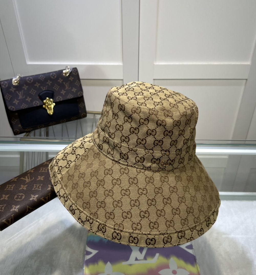 Gucci Eco Washed Denim Wide Brim Hat Beige GG Hat 631958 KQW00 9700