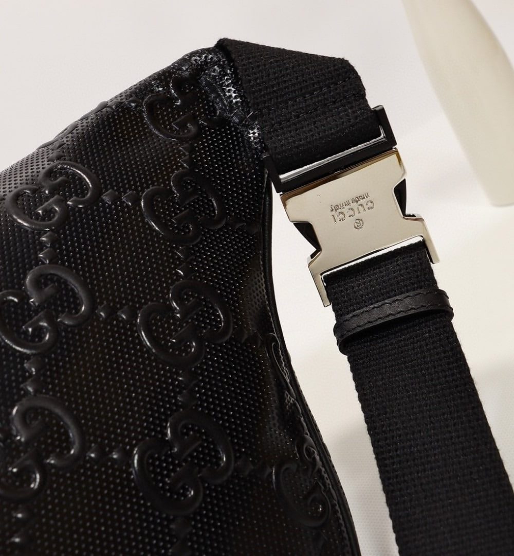 1:1 Replica Gucci Embossed Belt Bag Black For Men 11in/28cm 645093 1W3CN 1000