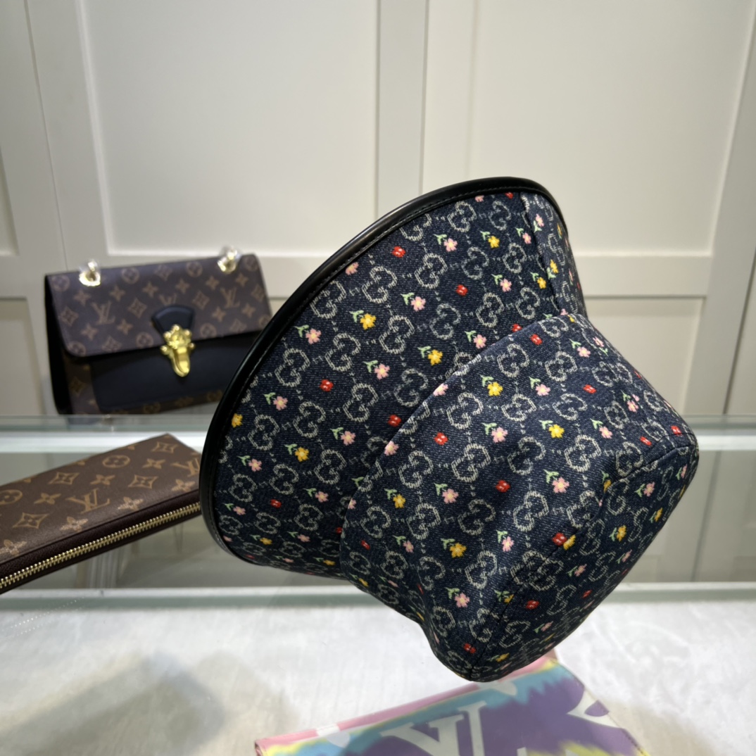Gucci GG Bucket Hat With Floral Black GG Hat - Image 2