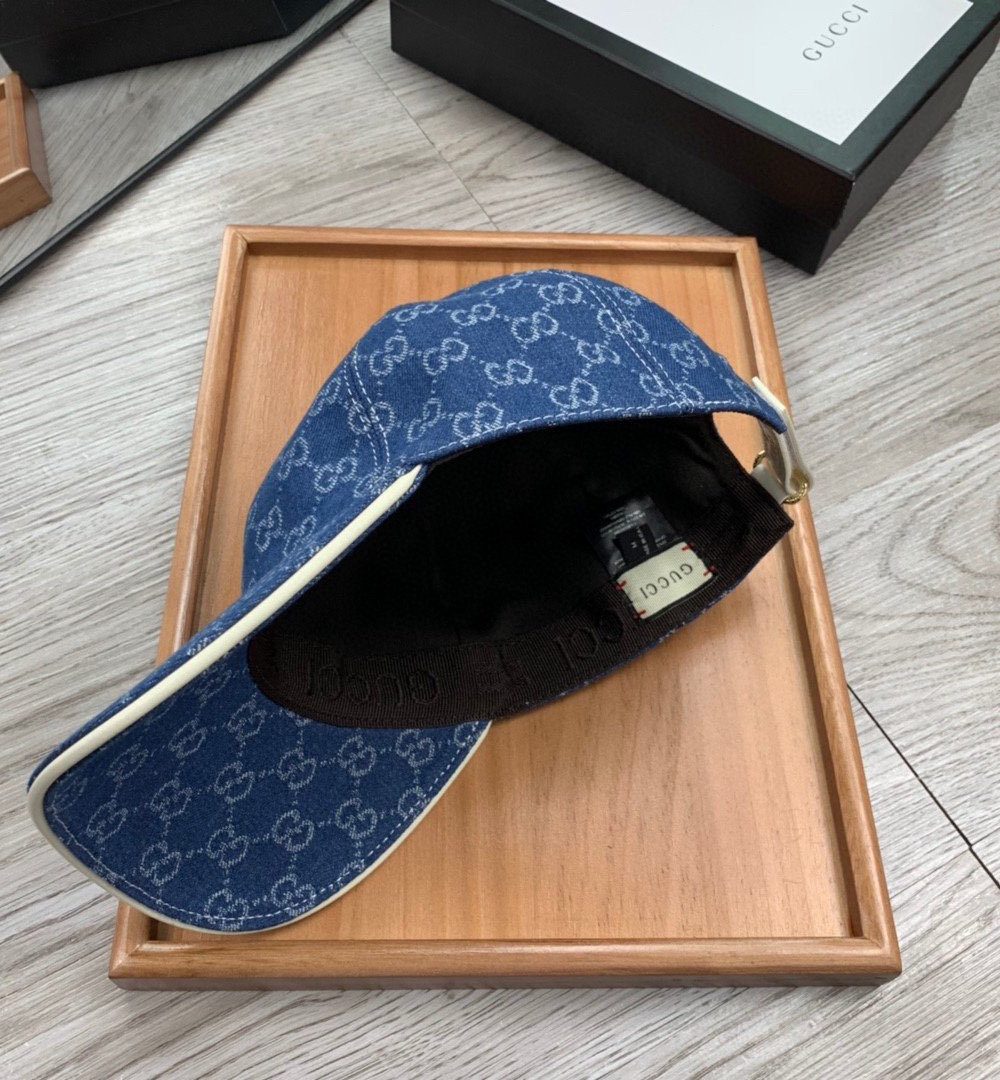 Gucci GG Canvas Baseball Cap Blue