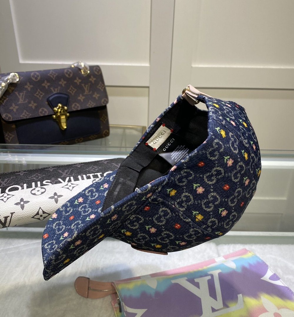 Gucci GG Canvas Baseball Cap Blue