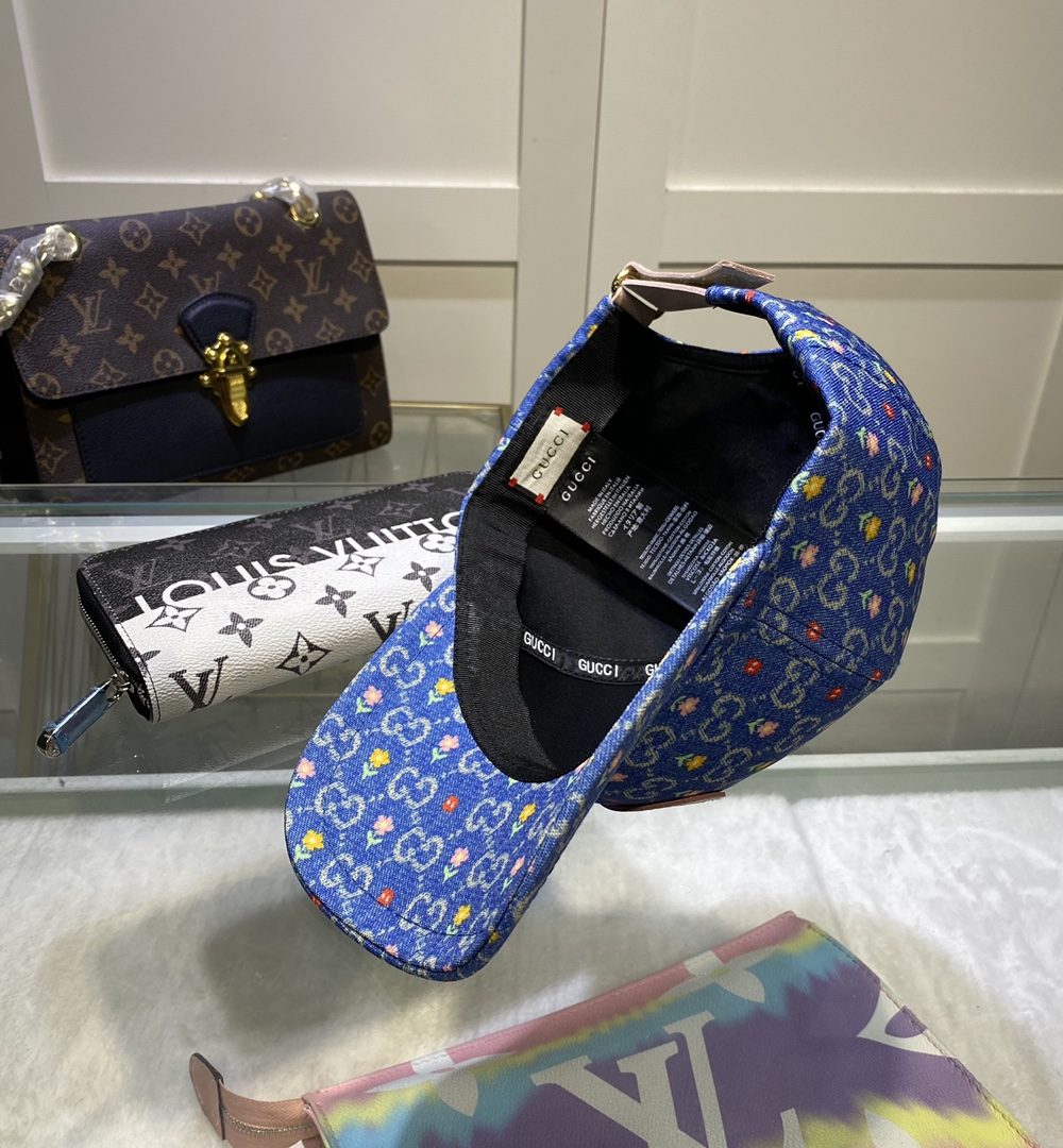 Gucci GG Canvas Baseball Cap Blue