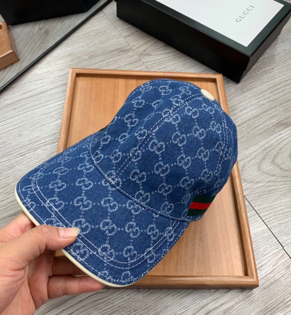 Gucci GG Canvas Baseball Cap Blue