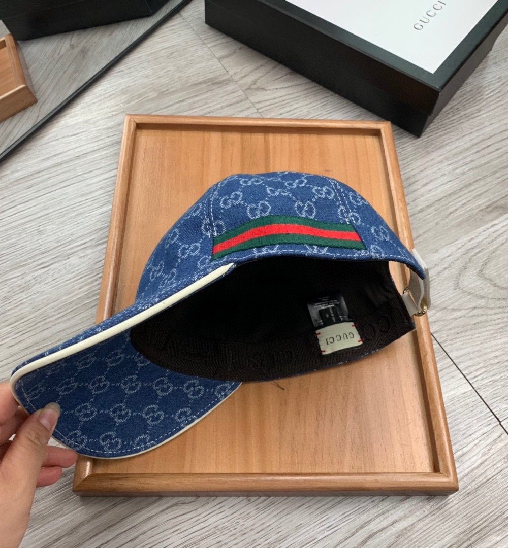 Gucci GG Canvas Baseball Cap Blue
