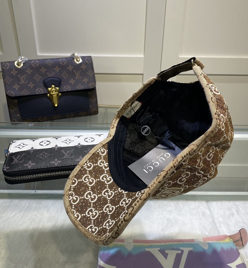 Gucci GG Canvas Baseball Cap Brown