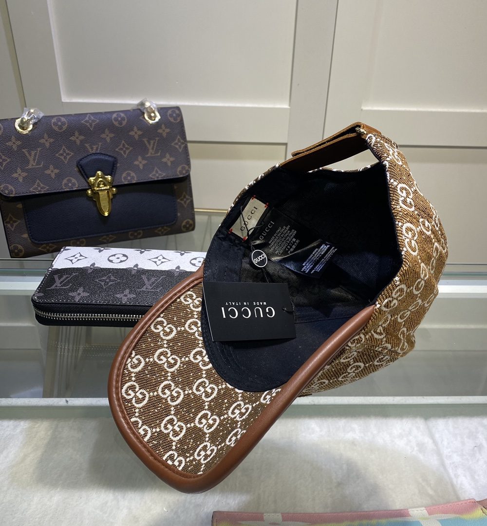 Gucci GG Canvas Baseball Cap Brown