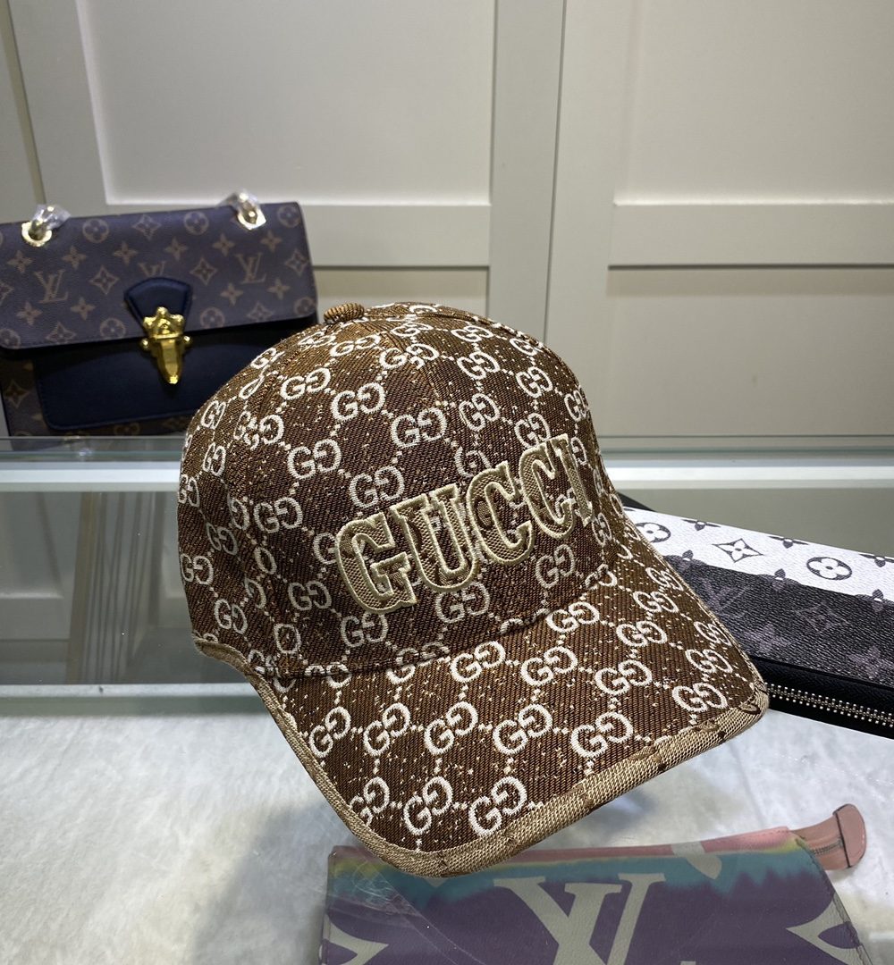 Gucci GG Canvas Baseball Cap Brown