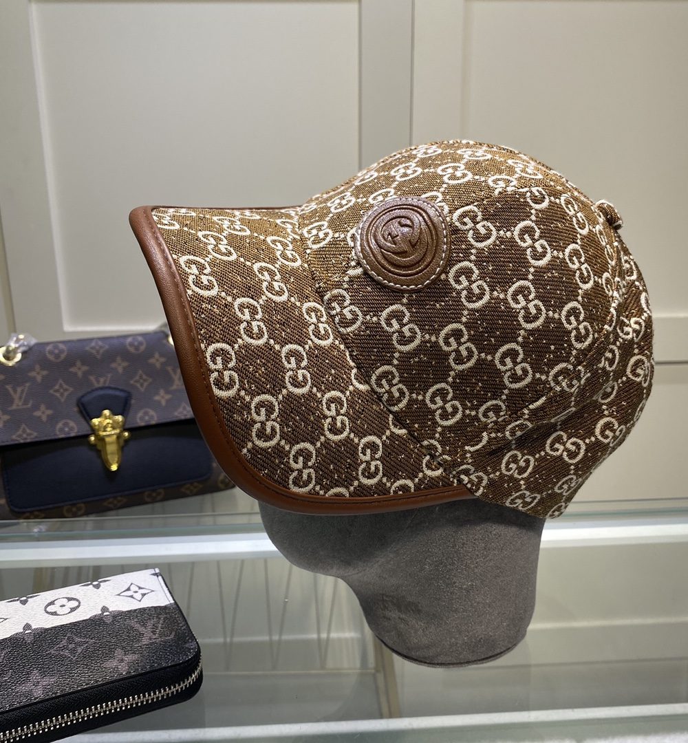 Gucci GG Canvas Baseball Cap Brown