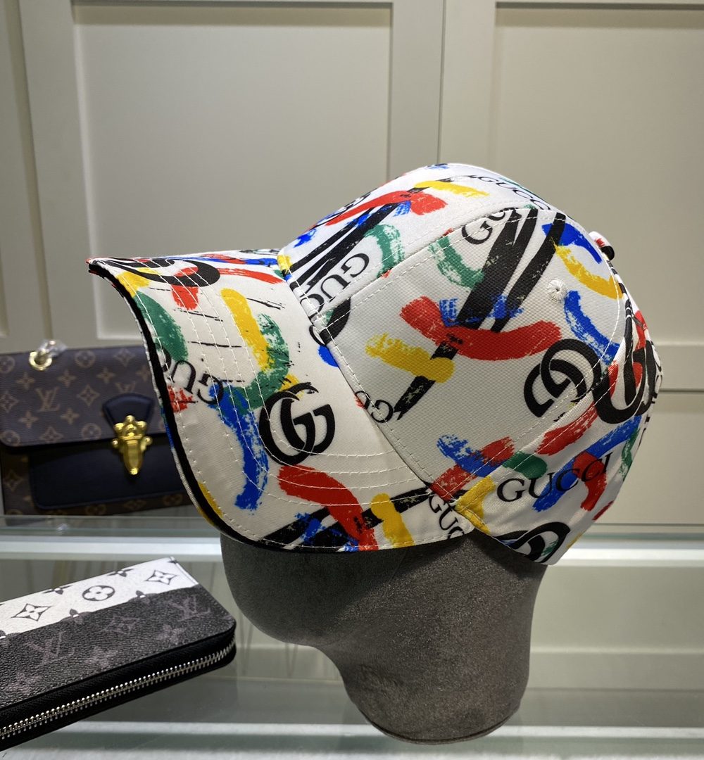 Gucci GG Canvas Baseball Cap Multiple Color