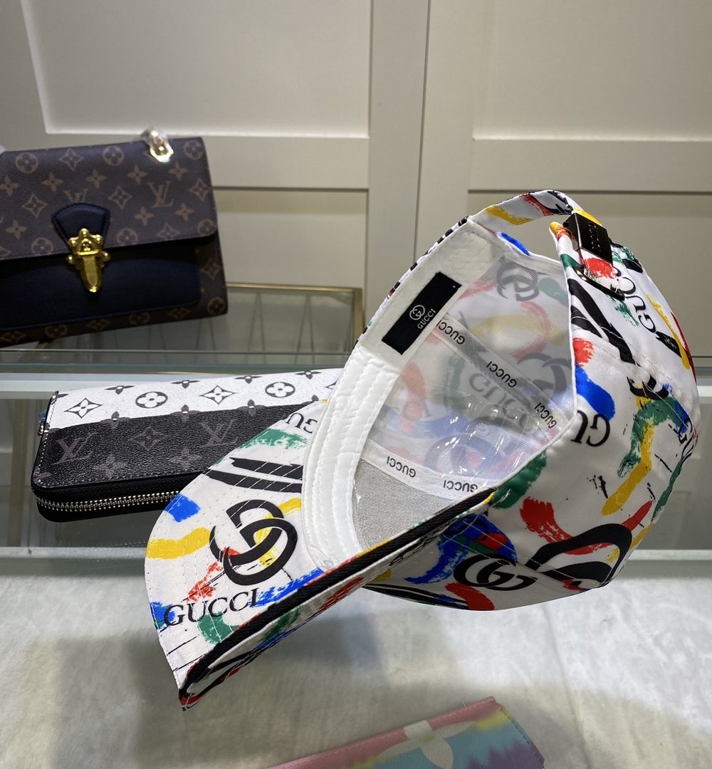 Gucci GG Canvas Baseball Cap Multiple Color