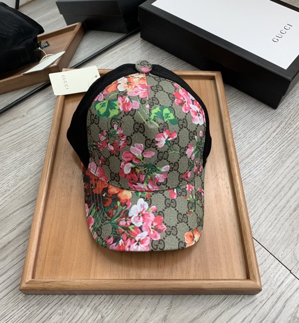 Gucci GG Canvas Baseball Cap Multiple Color