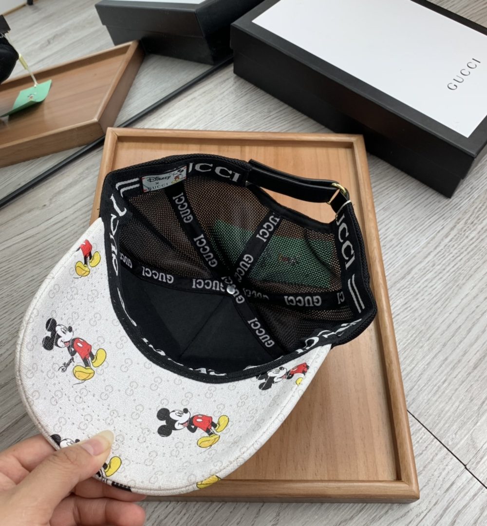 Gucci GG Canvas Baseball Cap White