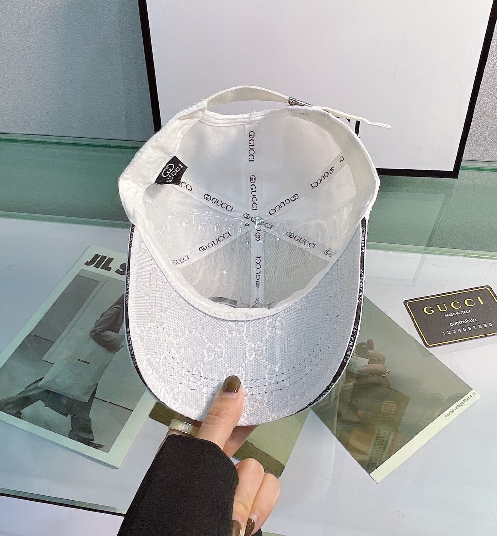 Gucci GG Canvas Baseball Cap White