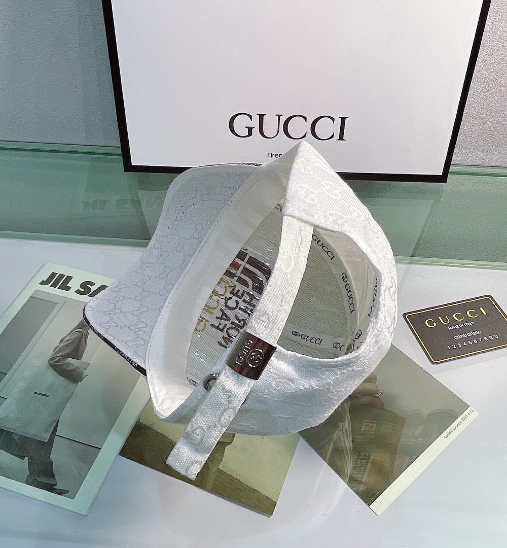Gucci GG Canvas Baseball Cap White