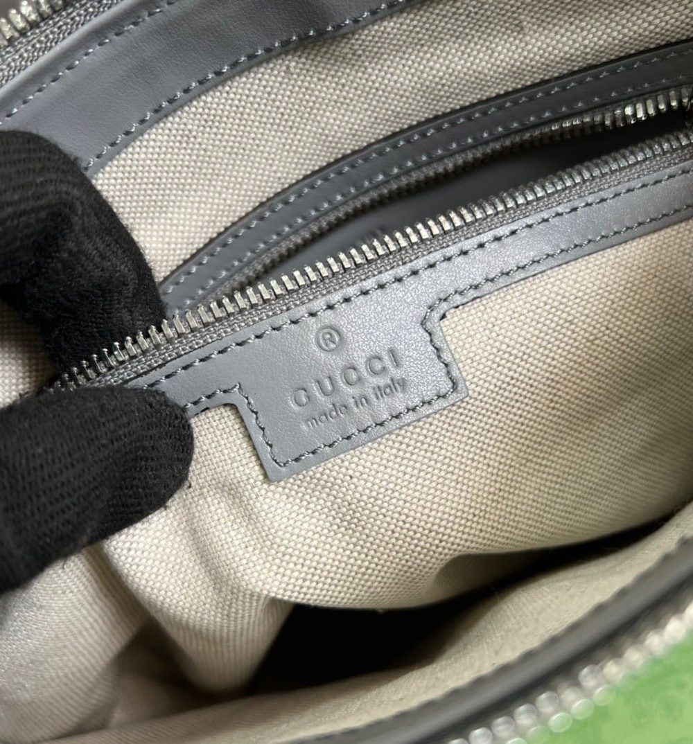 1:1 Replica Gucci GG Embossed Bag Grey GG Embossed  For Men 10.2in/26cm GG 406410 1W3CN 1275