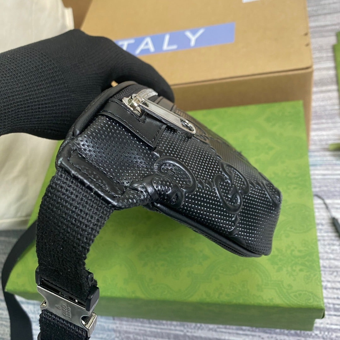 1:1 Replica Gucci GG Embossed Belt Bag Black GG Embossed For Men 9.1in/23cm GG 658582 1W3CN 1000 - Image 9