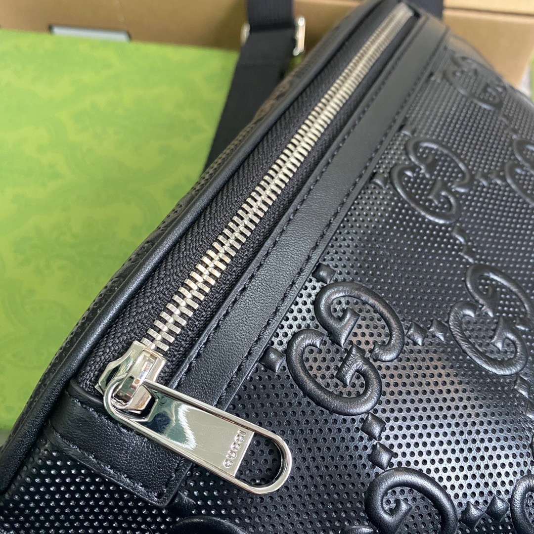 1:1 Replica Gucci GG Embossed Belt Bag Black GG Embossed For Men 9.1in/23cm GG 658582 1W3CN 1000 - Image 8