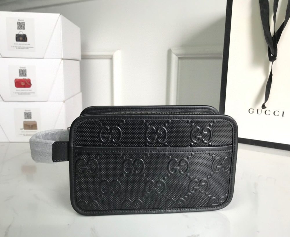 1:1 Replica Gucci GG Embossed Cosmetic Case Black GG Embossed For Men  9in/23cm GG495