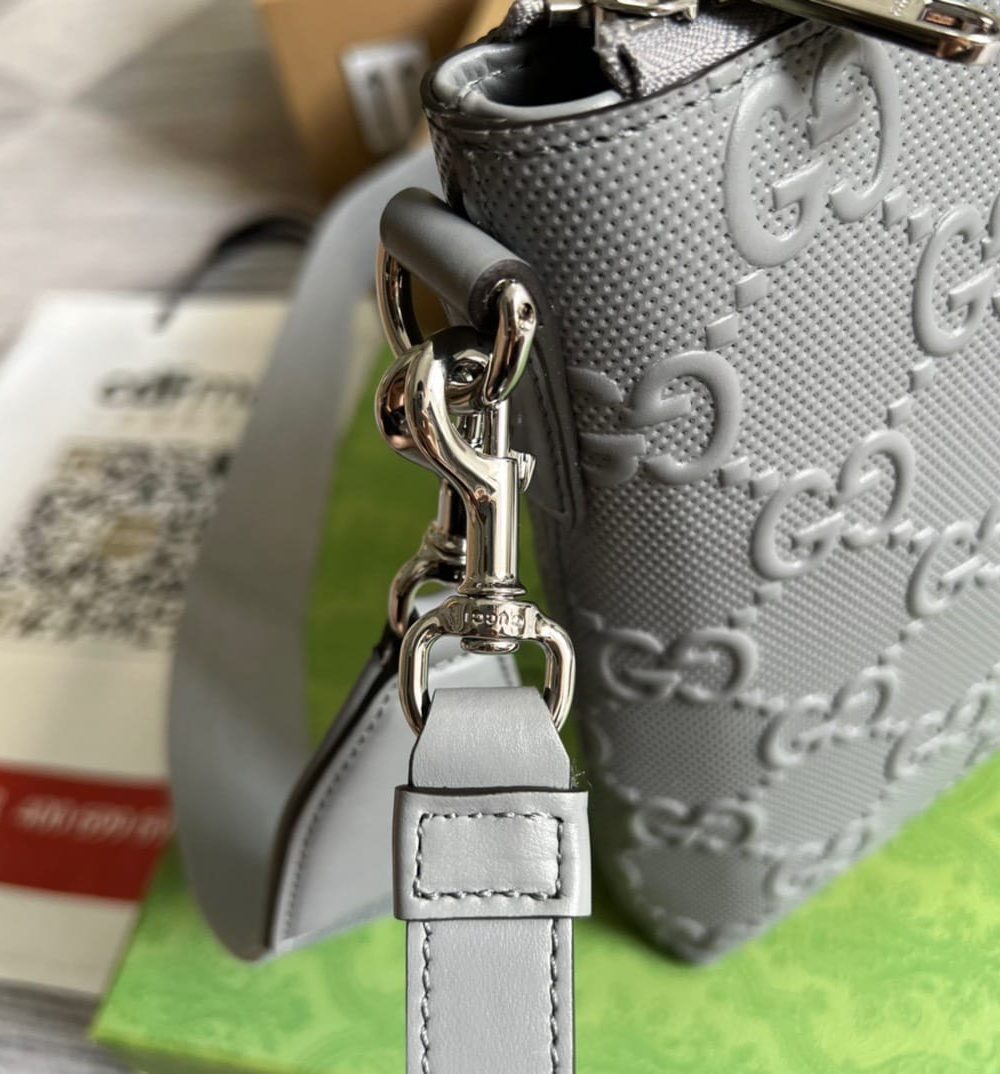 1:1 Replica Gucci GG Embossed Medium Messenger Bag Grey GG Embossed For Men 12in/31cm GG
