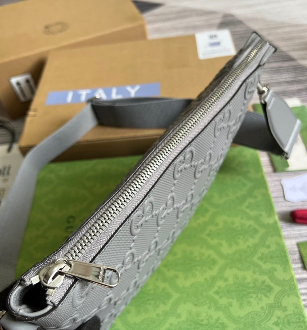 1:1 Replica Gucci GG Embossed Medium Messenger Bag Grey GG Embossed For Men 12in/31cm GG