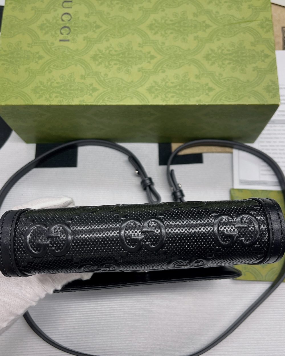 1:1 Replica Gucci GG Embossed Messenger Bag Black GG Embossed For Men 8.1in/20.5cm GG 625782 1W3AN 1000465