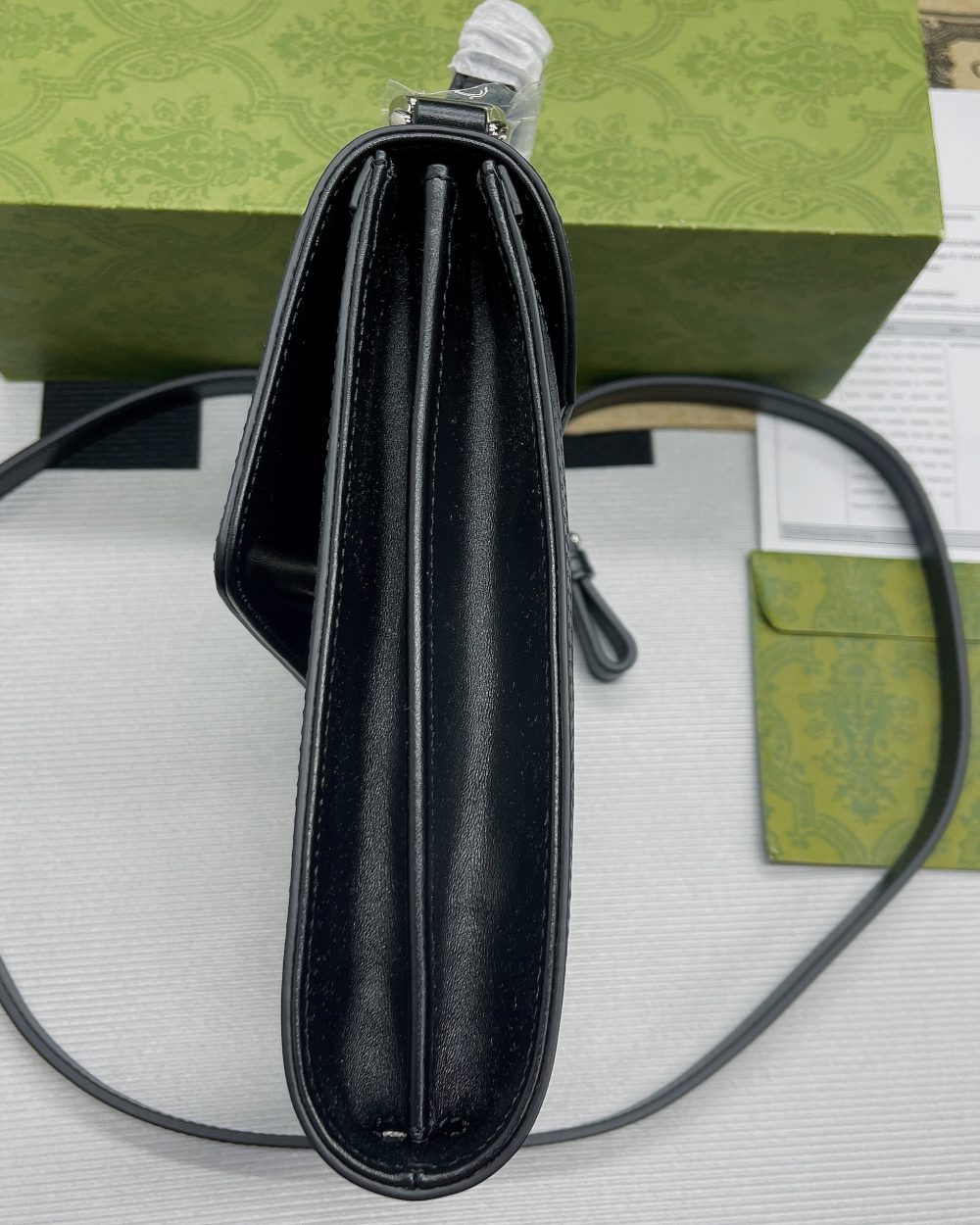 1:1 Replica Gucci GG Embossed Messenger Bag Black GG Embossed For Men 8.1in/20.5cm GG 625782 1W3AN 1000465