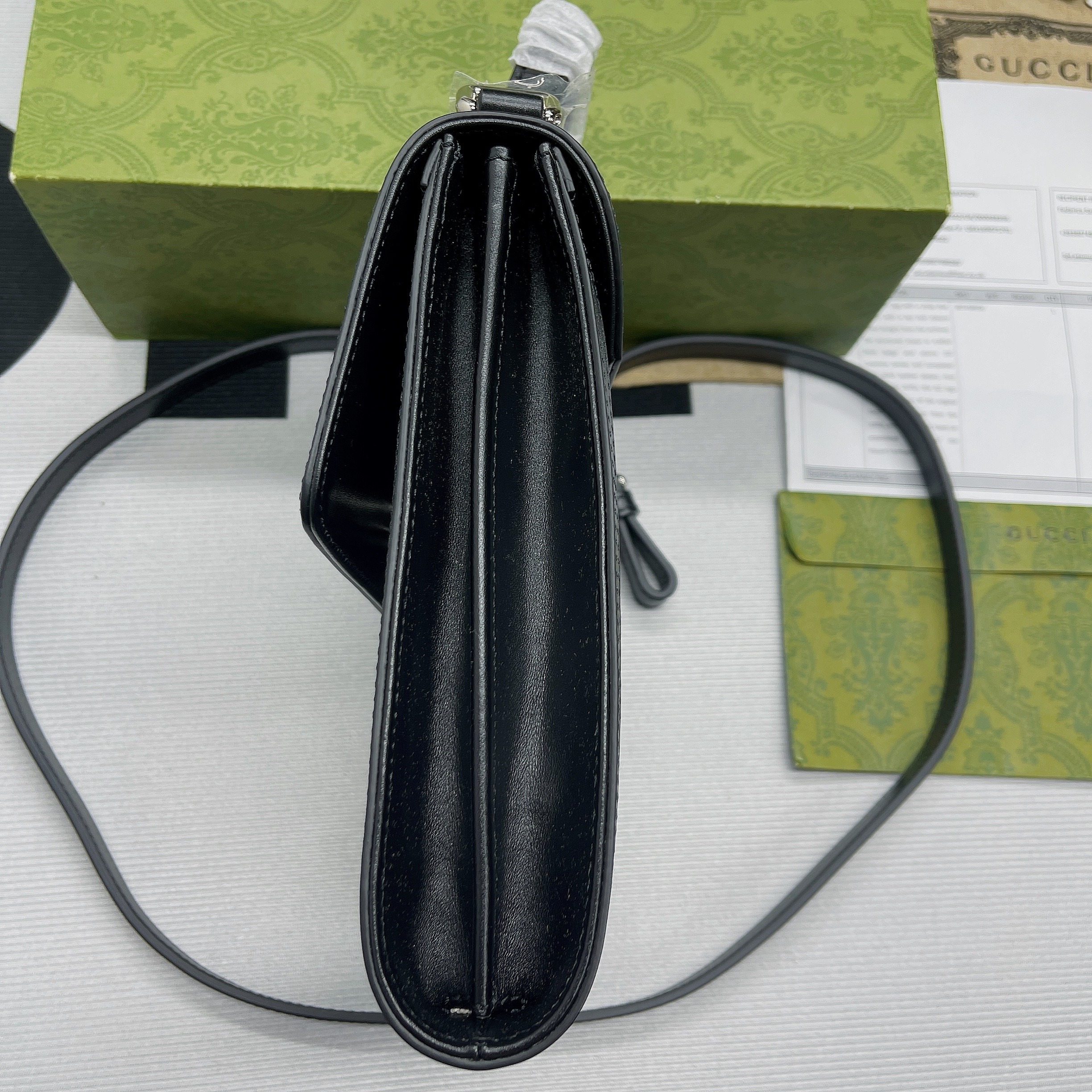 1:1 Replica Gucci GG Embossed Messenger Bag Black GG Embossed For Men 8.1in/20.5cm GG 625782 1W3AN 1000465 - Image 13