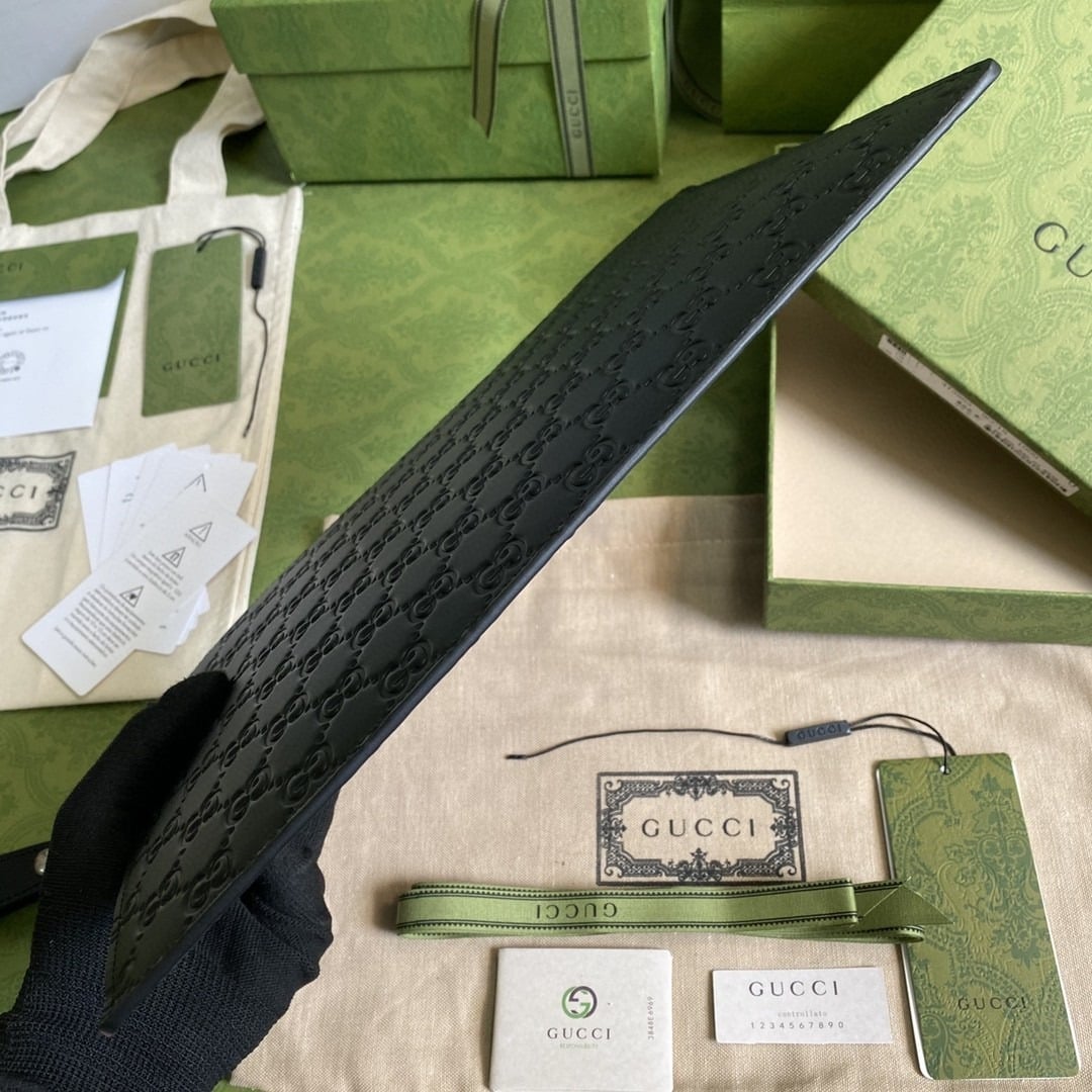 1:1 Replica Gucci GG Embossed Pouch Black GG Embossed For Men 12in/30cm GG - Image 4