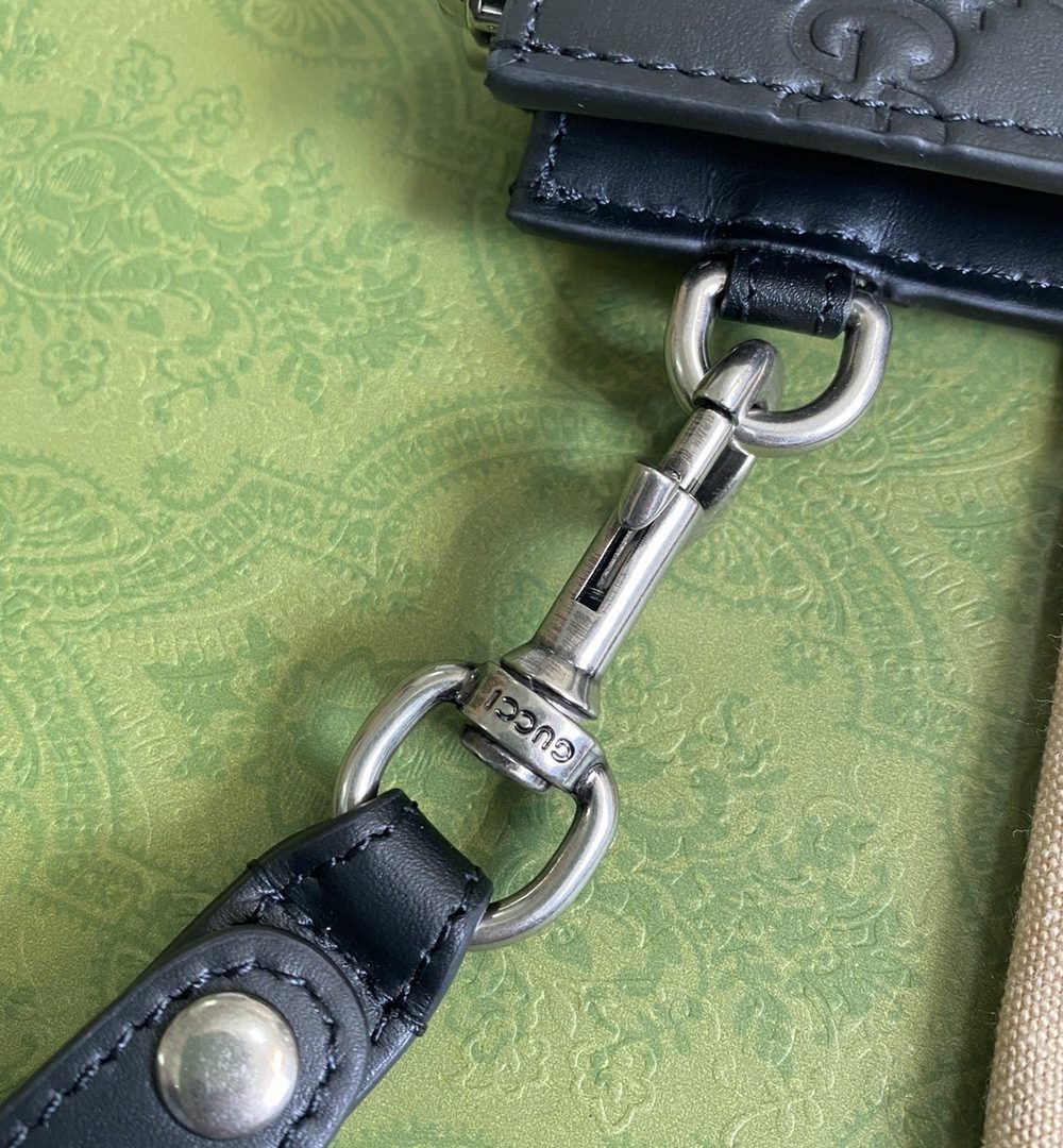 1:1 Replica Gucci GG Embossed Pouch Black GG Embossed For Men 12in/30cm GG