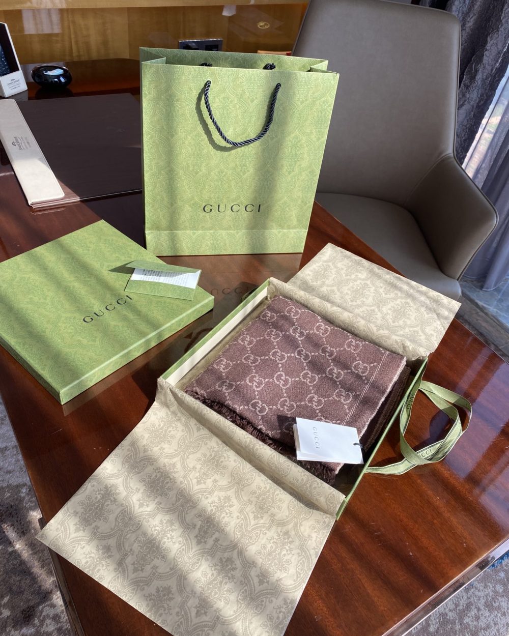 Gucci GG Lamé Lacquard Stole Scarf Brown 71in/180cm 