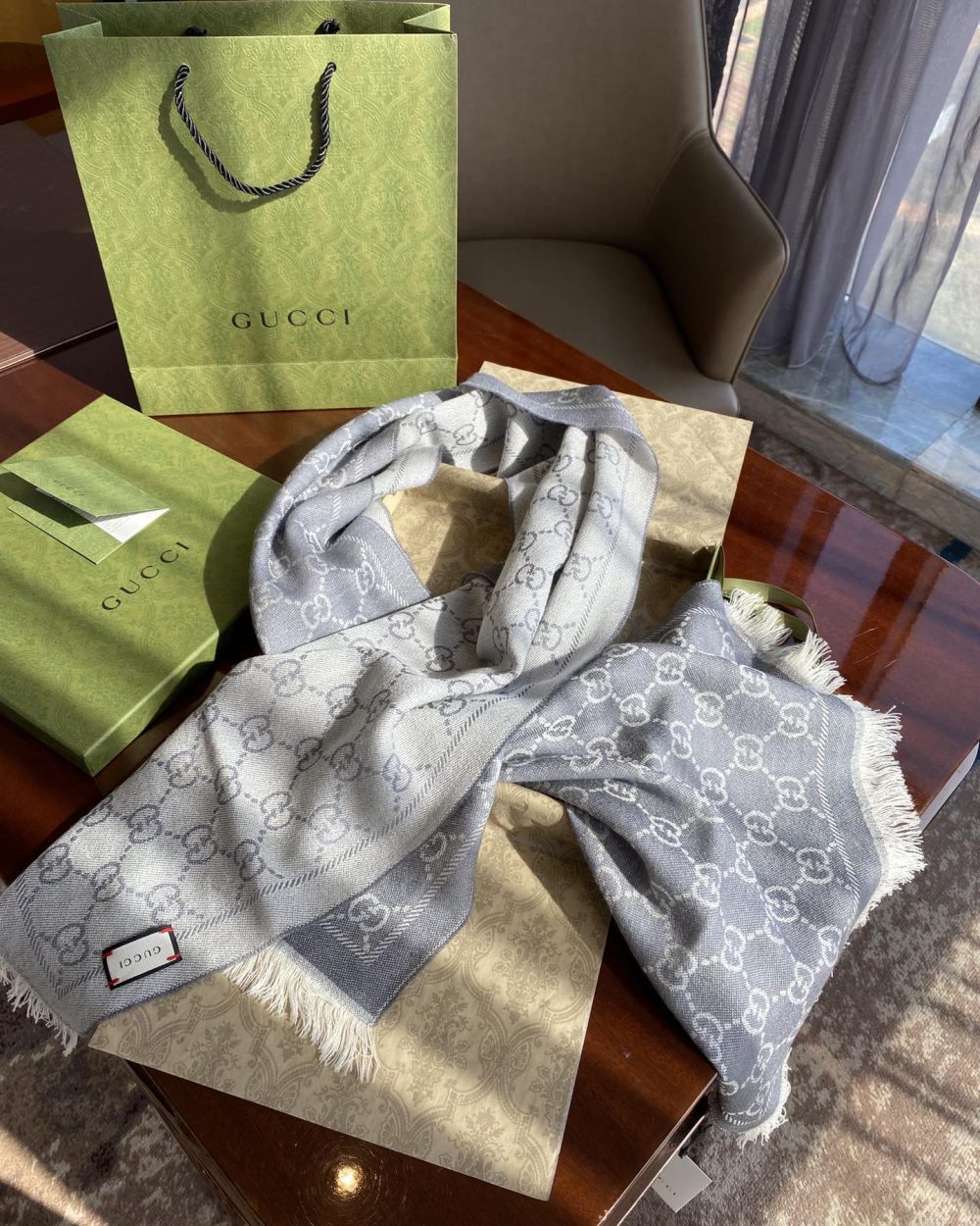 Gucci GG Lamé Lacquard Stole Scarf Light Grey 71in/180cm 