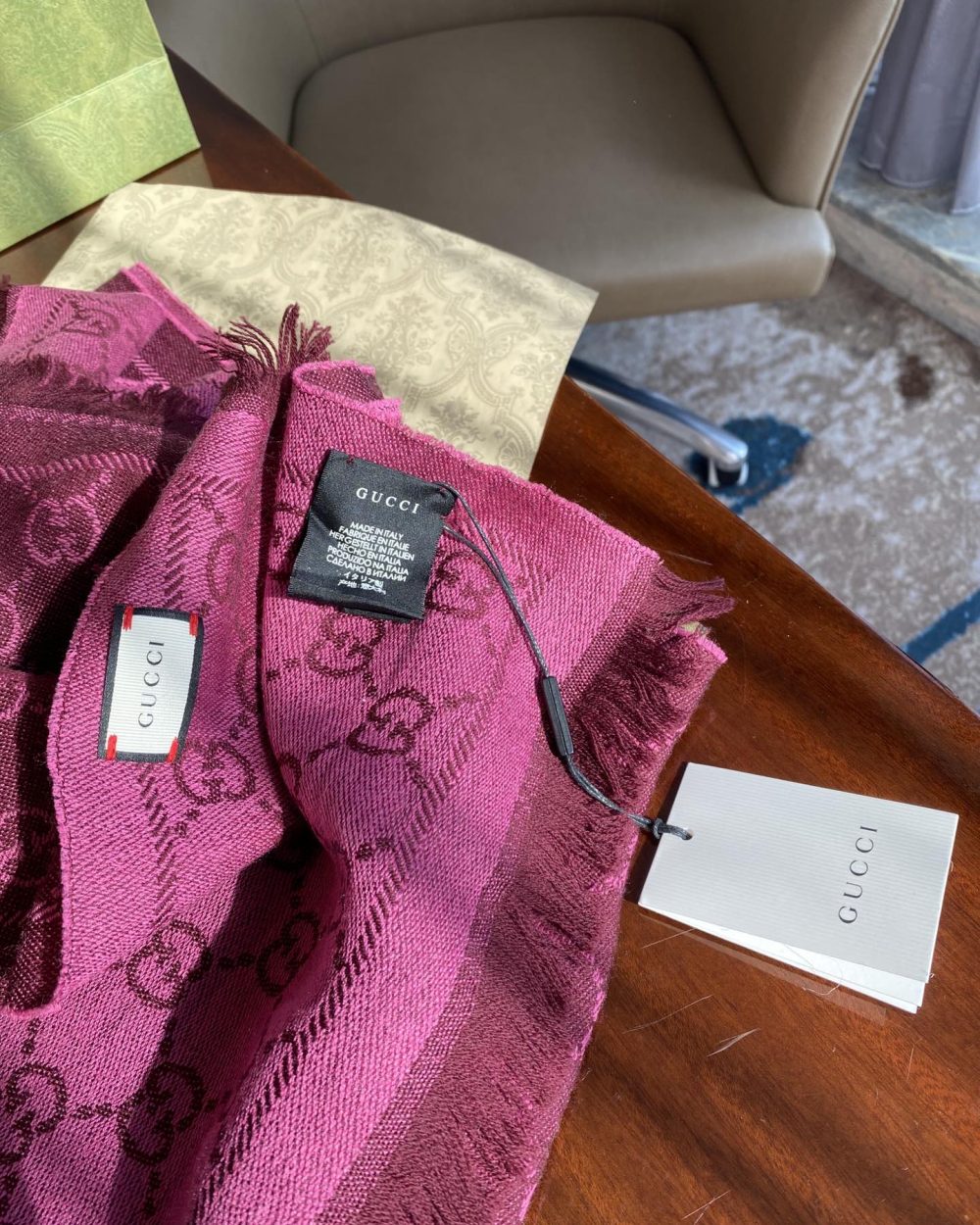 Gucci GG Lamé Lacquard Stole Scarf Purple 71in/180cm 