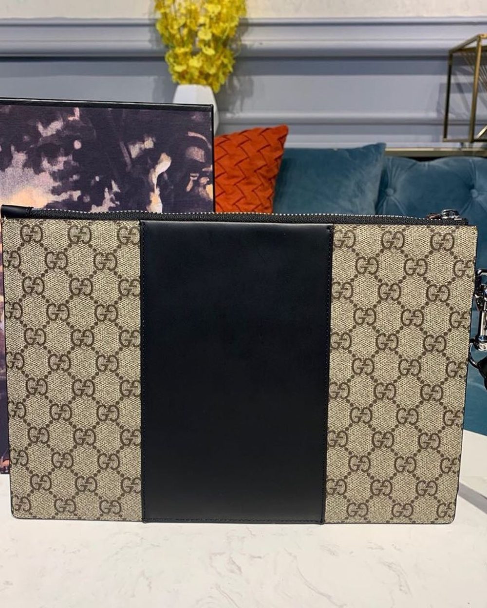 1:1 Replica Gucci GG Supreme Pouch Beige/Ebony GG Supreme Canvas For Men 12in/30cm GG 495017 KGDHN 9769