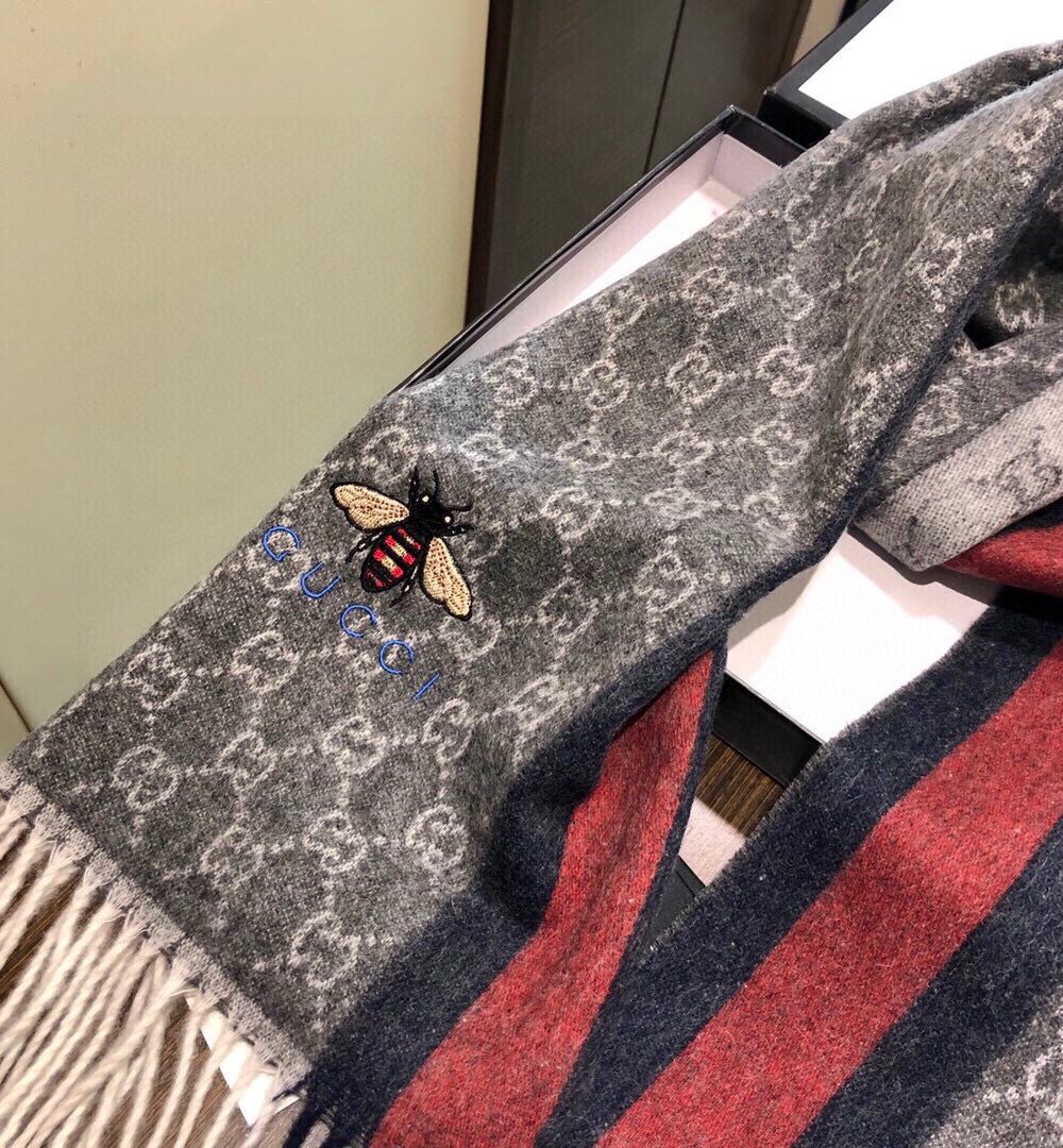 Gucci GG Wool Stole With Web Scarf Grey/Red 71in/180cm 